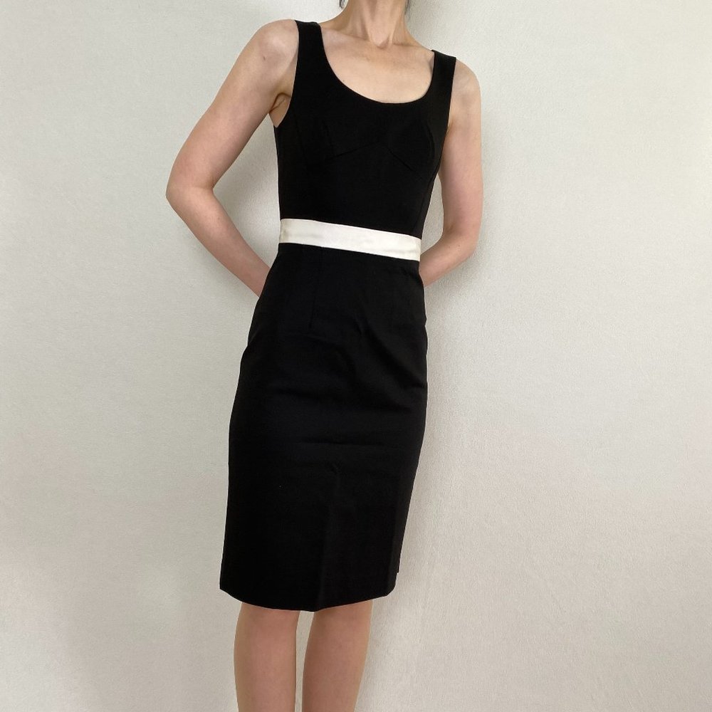 Club Monaco Sleeveless Little Black Dress with White Ribbon Detail Size 00 NWOT